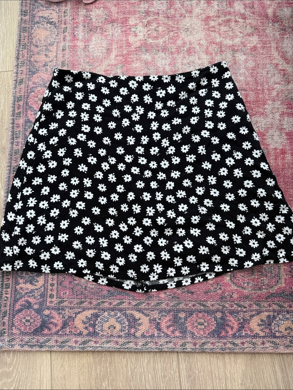 Black Floral A-Line Skirt - Women's Daisy Print